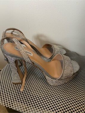 Steve Madden Silver Rhinestone Platform Slingback Sandals